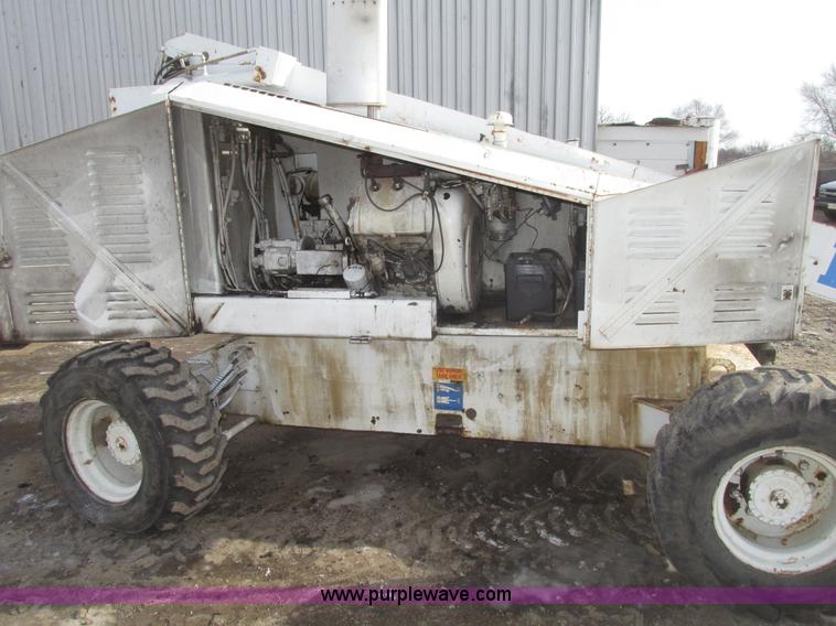 image for item G9853 Mark Lift 42C boomlift