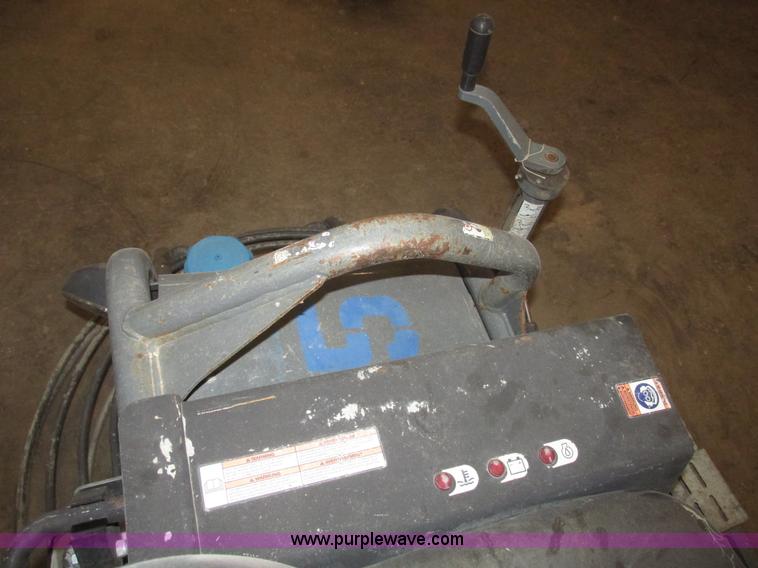 image for item G9855 Wacker Neuson CRT48 power trowel