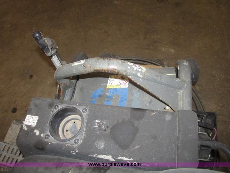 image for item G9855 Wacker Neuson CRT48 power trowel