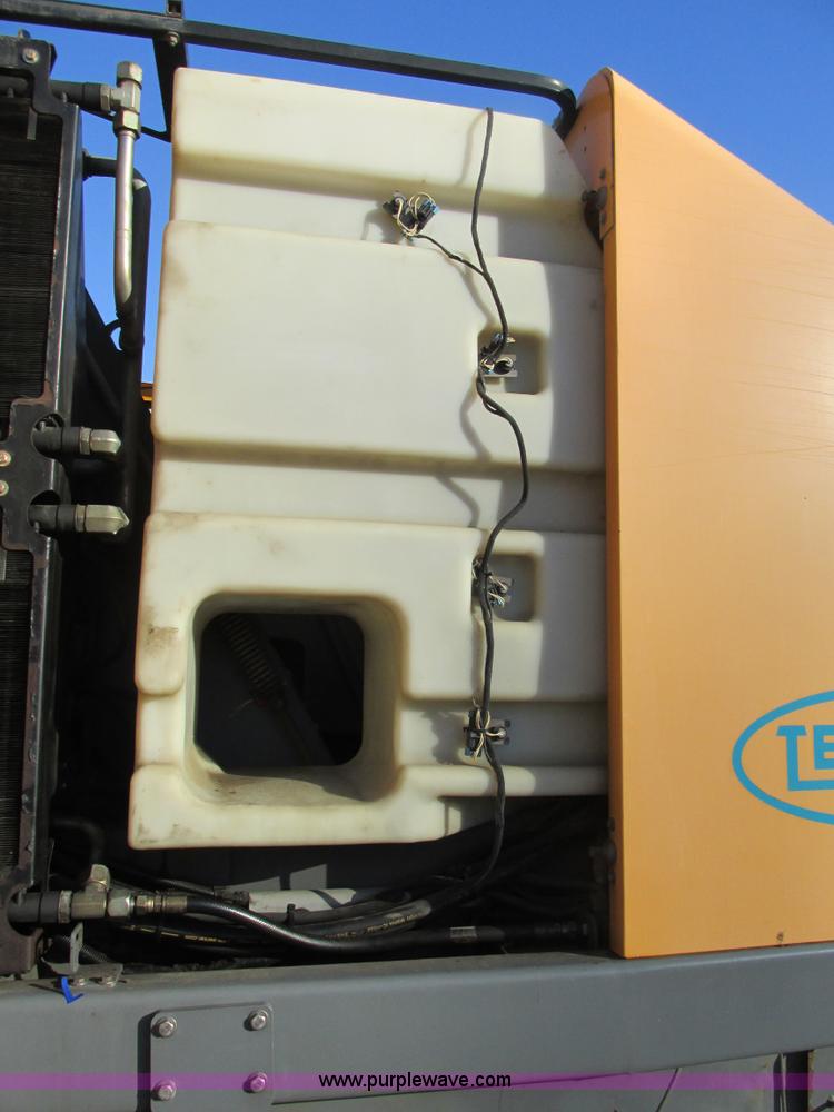 image for item H7617 2004 GMC T7500 Centurion street sweeper