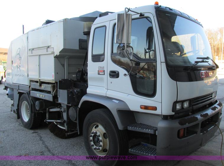 image for item H7618 2005 GMC T7500 Centurion Tennant street sweeper