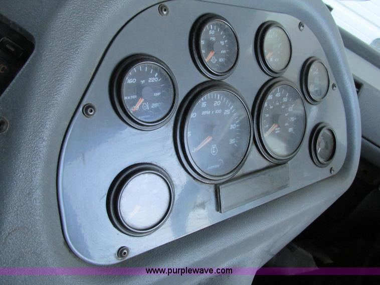 image for item H7618 2005 GMC T7500 Centurion Tennant street sweeper