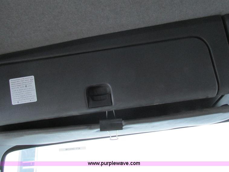 image for item H7618 2005 GMC T7500 Centurion Tennant street sweeper