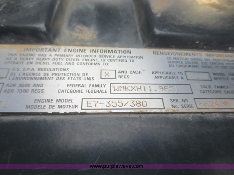 image for item I2125 1998 Mack CH613 semi truck