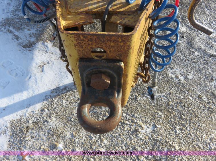 image for item I2281 1996 Load King trailer