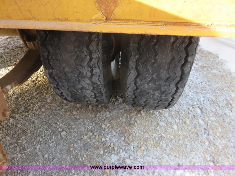 image for item I2281 1996 Load King trailer