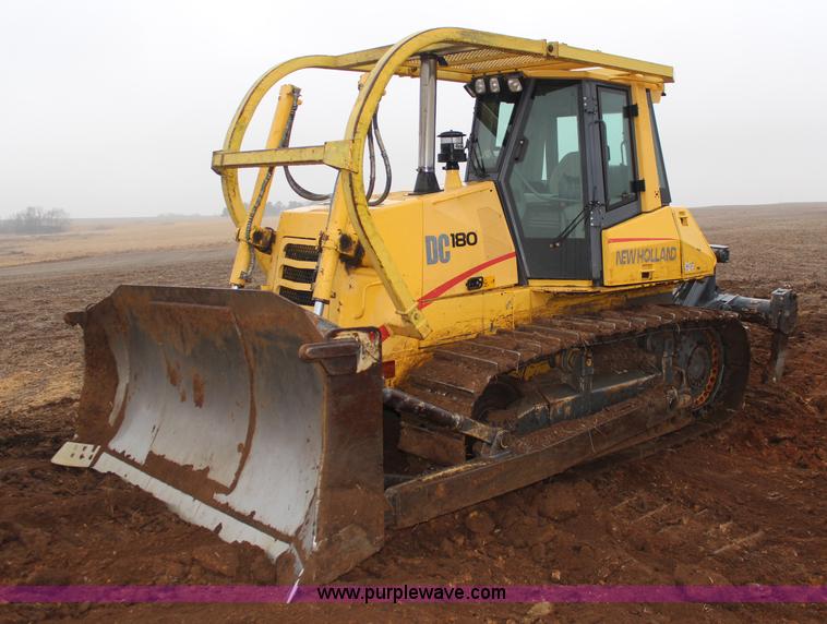image for item I2375 2001 New Holland DC180 dozer