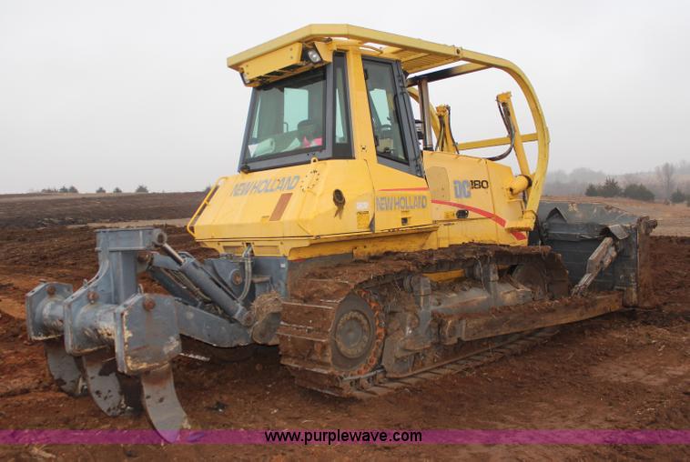 image for item I2375 2001 New Holland DC180 dozer
