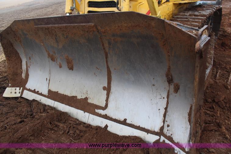 image for item I2375 2001 New Holland DC180 dozer