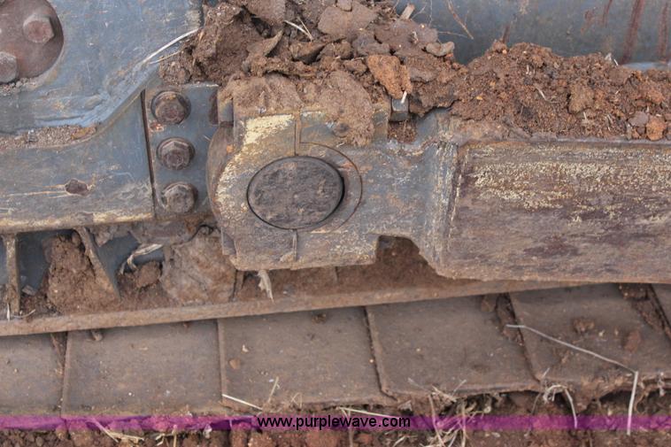 image for item I2375 2001 New Holland DC180 dozer