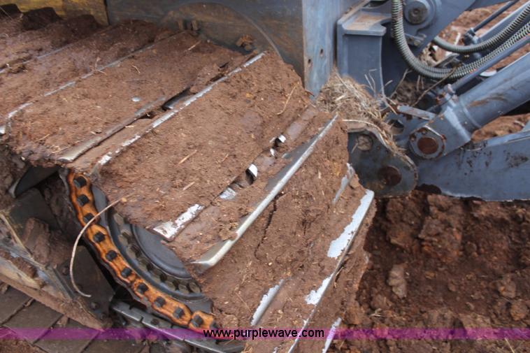 image for item I2375 2001 New Holland DC180 dozer