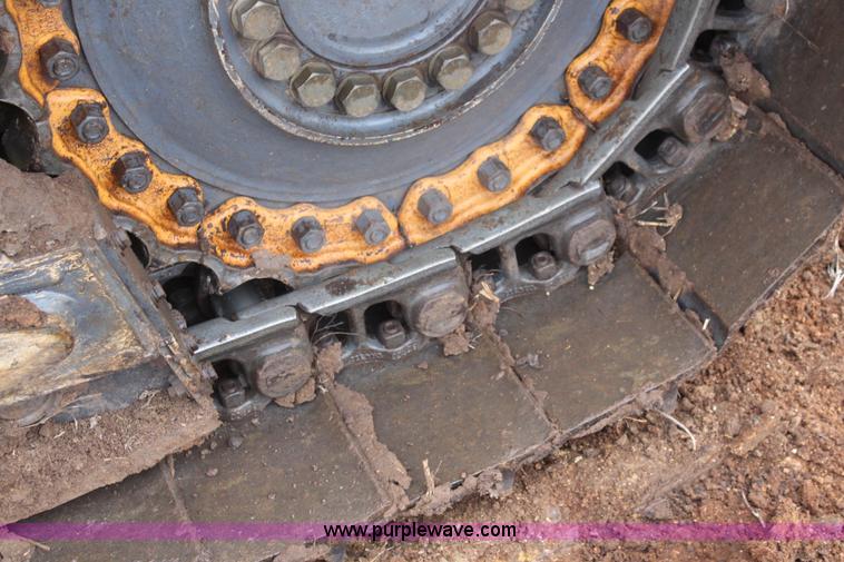 image for item I2375 2001 New Holland DC180 dozer