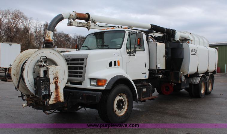image for item I2396 2001 Sterling L7500 Safe Jet Vac Clean Earth vacuum jetter truck