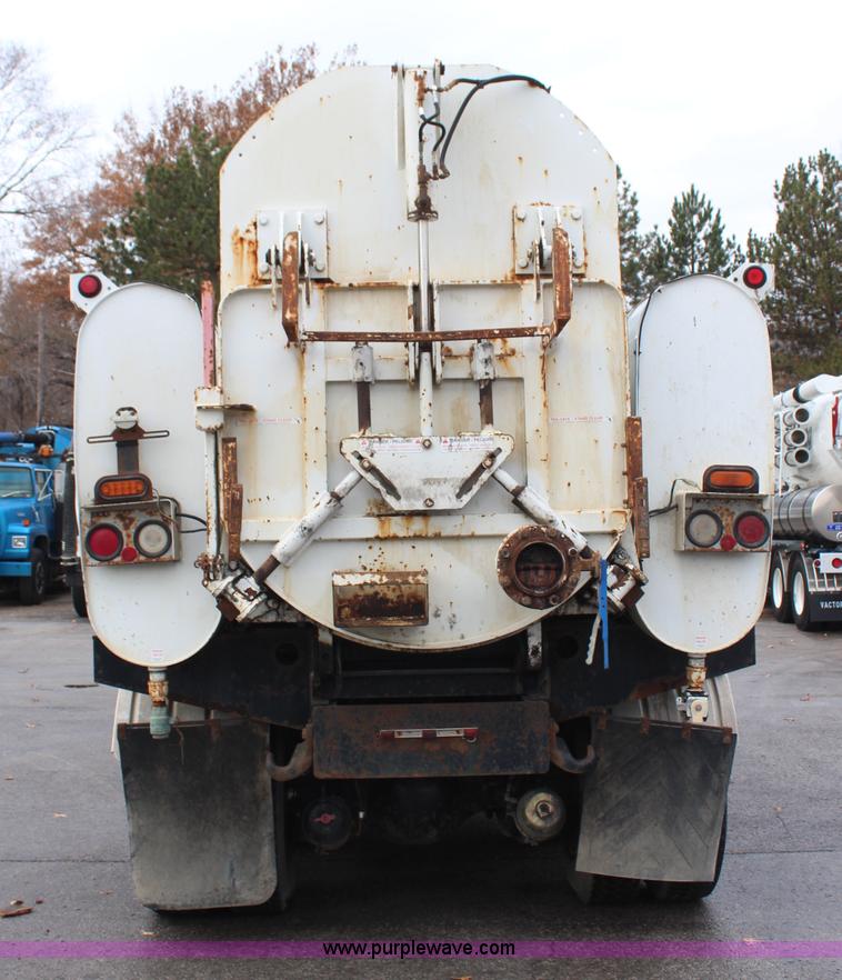image for item I2396 2001 Sterling L7500 Safe Jet Vac Clean Earth vacuum jetter truck
