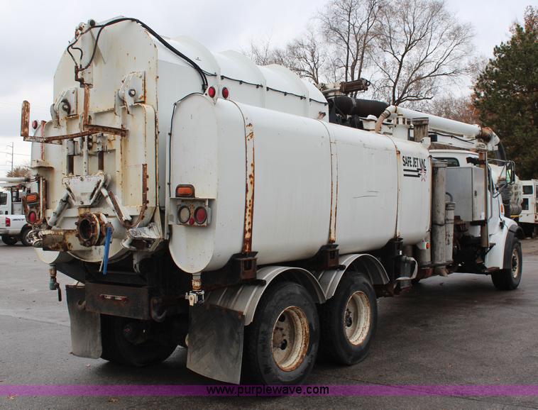 image for item I2396 2001 Sterling L7500 Safe Jet Vac Clean Earth vacuum jetter truck