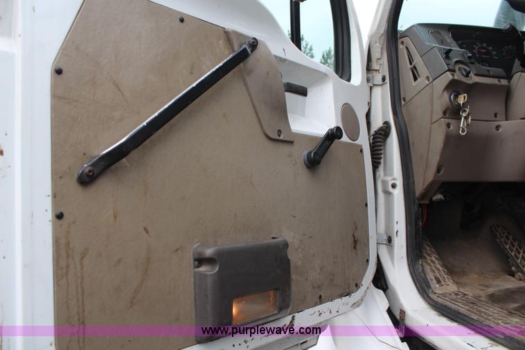 image for item I2396 2001 Sterling L7500 Safe Jet Vac Clean Earth vacuum jetter truck