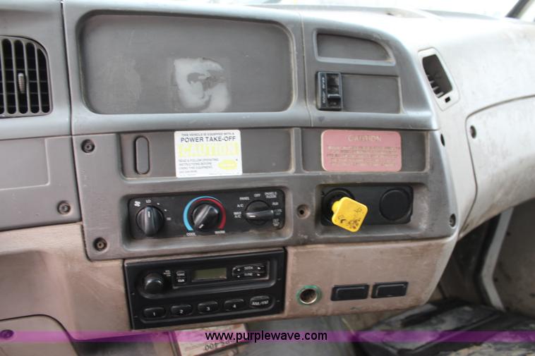 image for item I2396 2001 Sterling L7500 Safe Jet Vac Clean Earth vacuum jetter truck