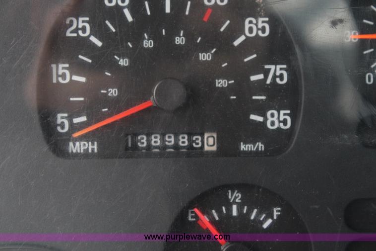 image for item I2396 2001 Sterling L7500 Safe Jet Vac Clean Earth vacuum jetter truck