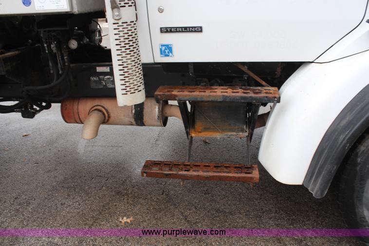 image for item I2396 2001 Sterling L7500 Safe Jet Vac Clean Earth vacuum jetter truck