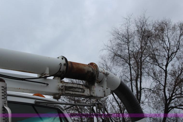 image for item I2396 2001 Sterling L7500 Safe Jet Vac Clean Earth vacuum jetter truck