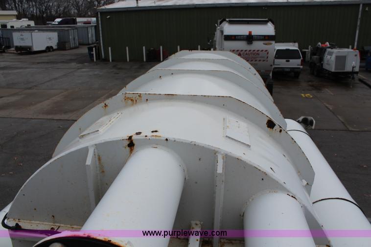 image for item I2396 2001 Sterling L7500 Safe Jet Vac Clean Earth vacuum jetter truck