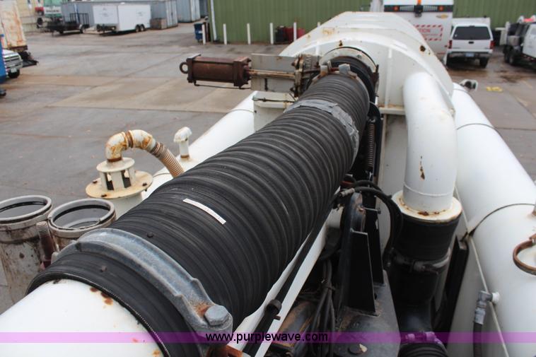 image for item I2396 2001 Sterling L7500 Safe Jet Vac Clean Earth vacuum jetter truck