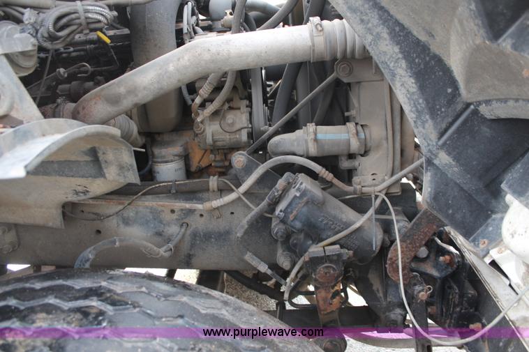 image for item I2396 2001 Sterling L7500 Safe Jet Vac Clean Earth vacuum jetter truck