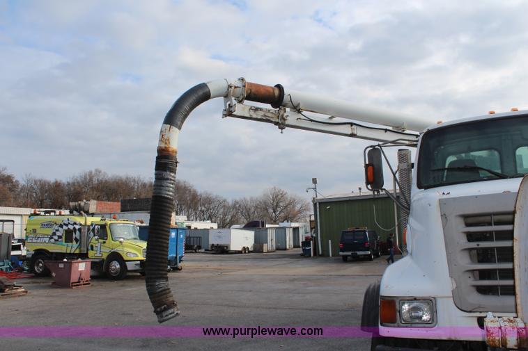 image for item I2396 2001 Sterling L7500 Safe Jet Vac Clean Earth vacuum jetter truck