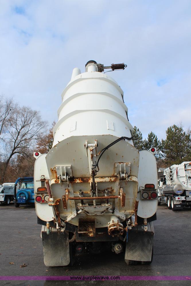 image for item I2396 2001 Sterling L7500 Safe Jet Vac Clean Earth vacuum jetter truck