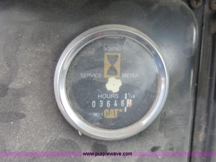 image for item I2453 1989 International 1754 dump truck