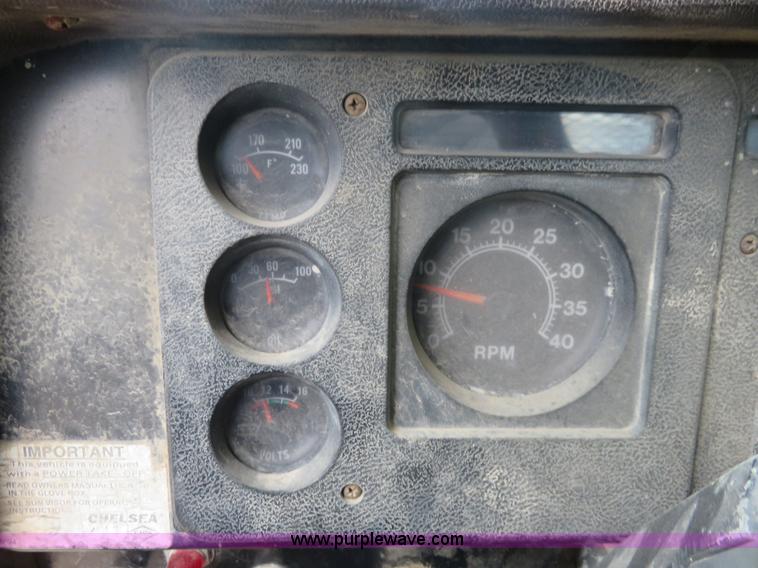 image for item I2453 1989 International 1754 dump truck