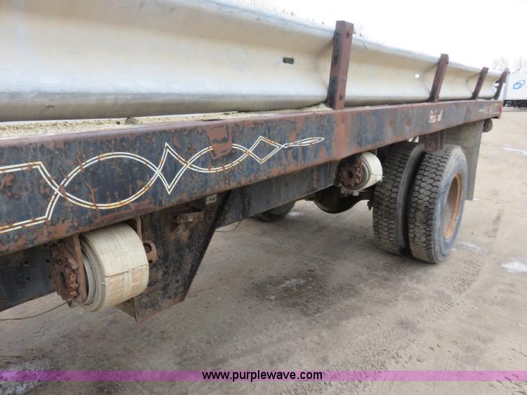 image for item I2453 1989 International 1754 dump truck
