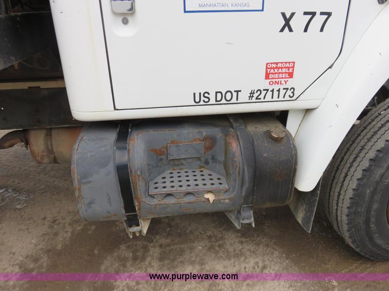 image for item I2453 1989 International 1754 dump truck