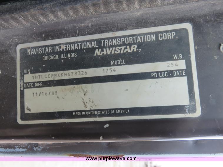 image for item I2453 1989 International 1754 dump truck