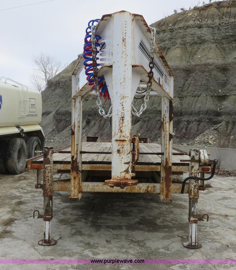 image for item I2454 1997 Travalong flatbed trailer