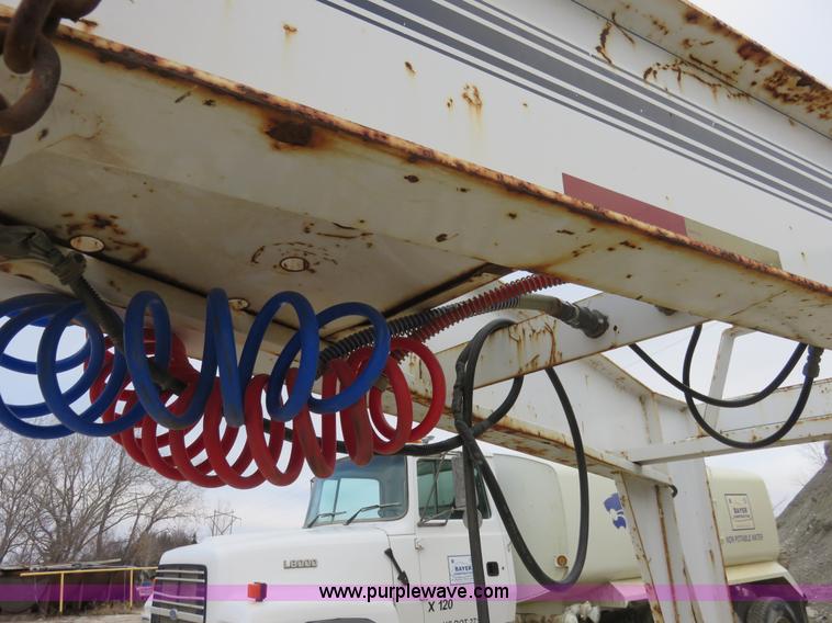 image for item I2454 1997 Travalong flatbed trailer