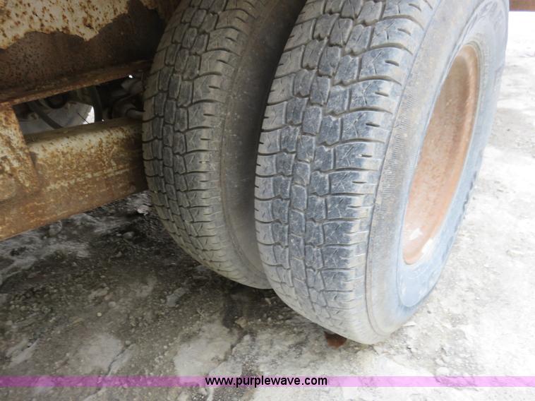 image for item I2454 1997 Travalong flatbed trailer