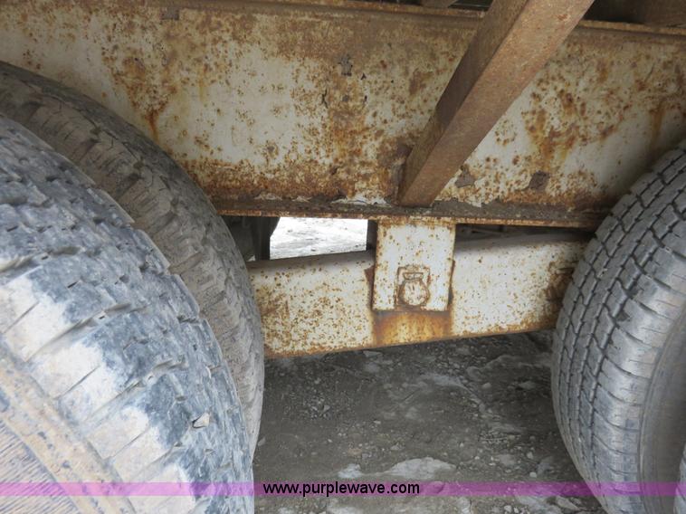 image for item I2454 1997 Travalong flatbed trailer