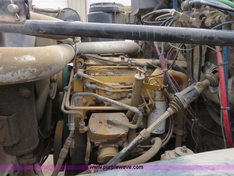 image for item I2475 1990 GMC TopKick cab and chassis