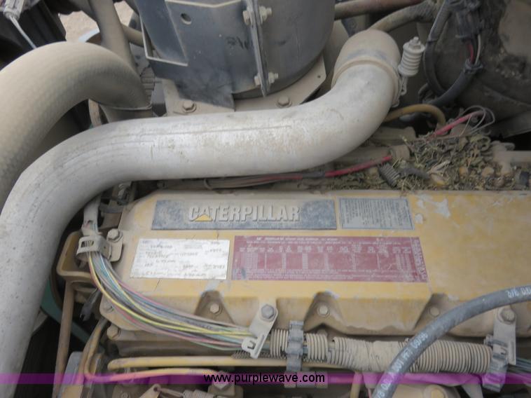 image for item I2475 1990 GMC TopKick cab and chassis