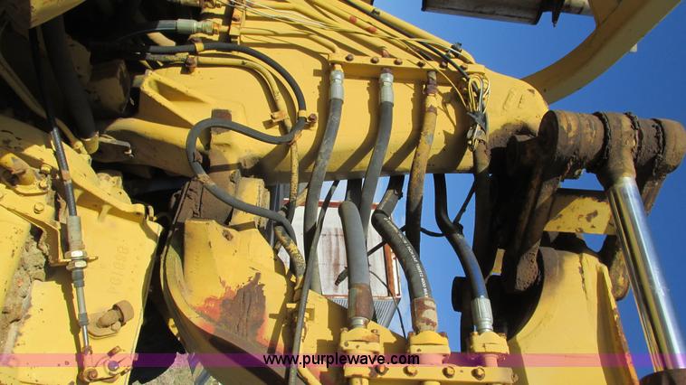 image for item I3129 1972 Caterpillar 613 elevating scraper