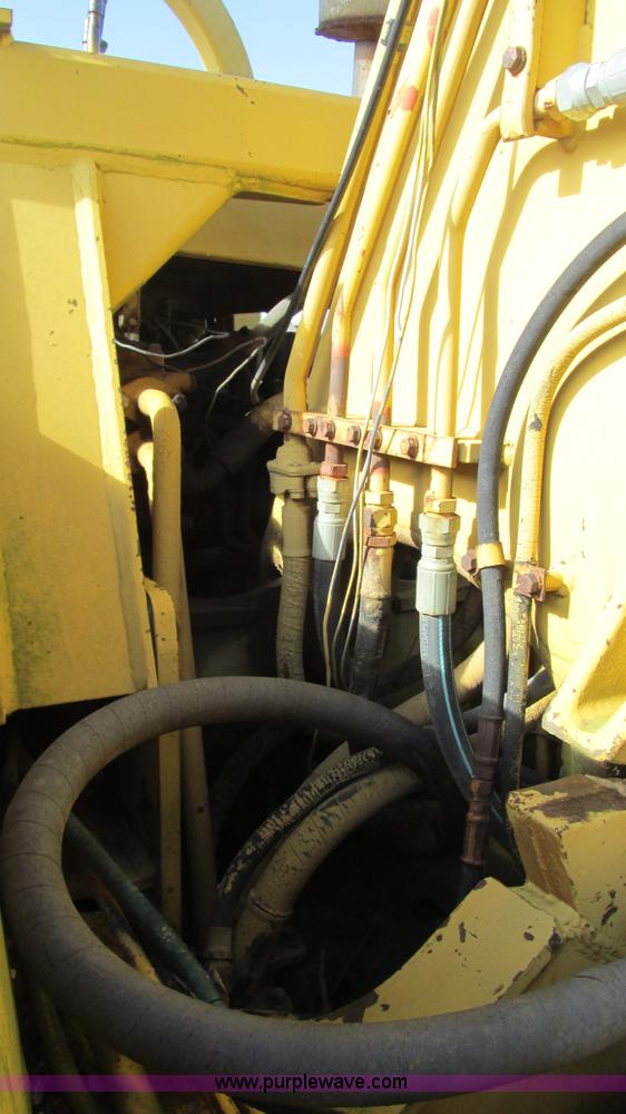 image for item I3129 1972 Caterpillar 613 elevating scraper