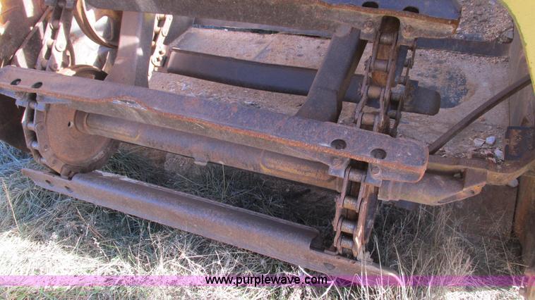 image for item I3129 1972 Caterpillar 613 elevating scraper