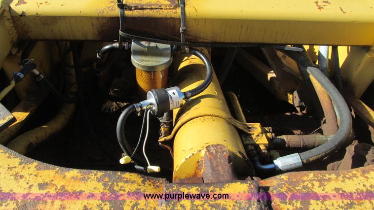 image for item I3129 1972 Caterpillar 613 elevating scraper