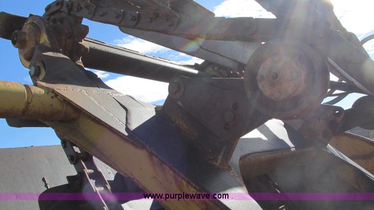 image for item I3129 1972 Caterpillar 613 elevating scraper