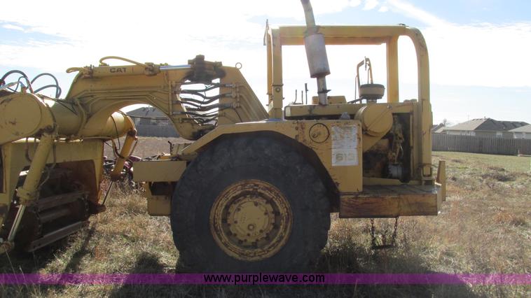 image for item I3129 1972 Caterpillar 613 elevating scraper