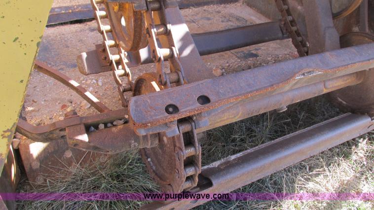 image for item I3129 1972 Caterpillar 613 elevating scraper