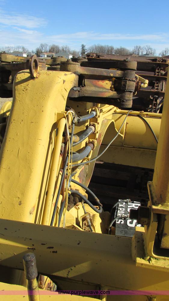 image for item I3129 1972 Caterpillar 613 elevating scraper
