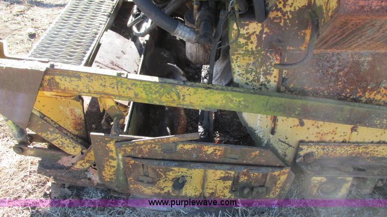 image for item I3130 1985 Caterpillar AP-200 asphalt paver