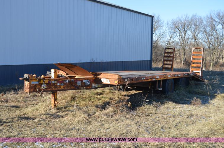 image for item I6867 2005 Butler TR2210 equipment trailer